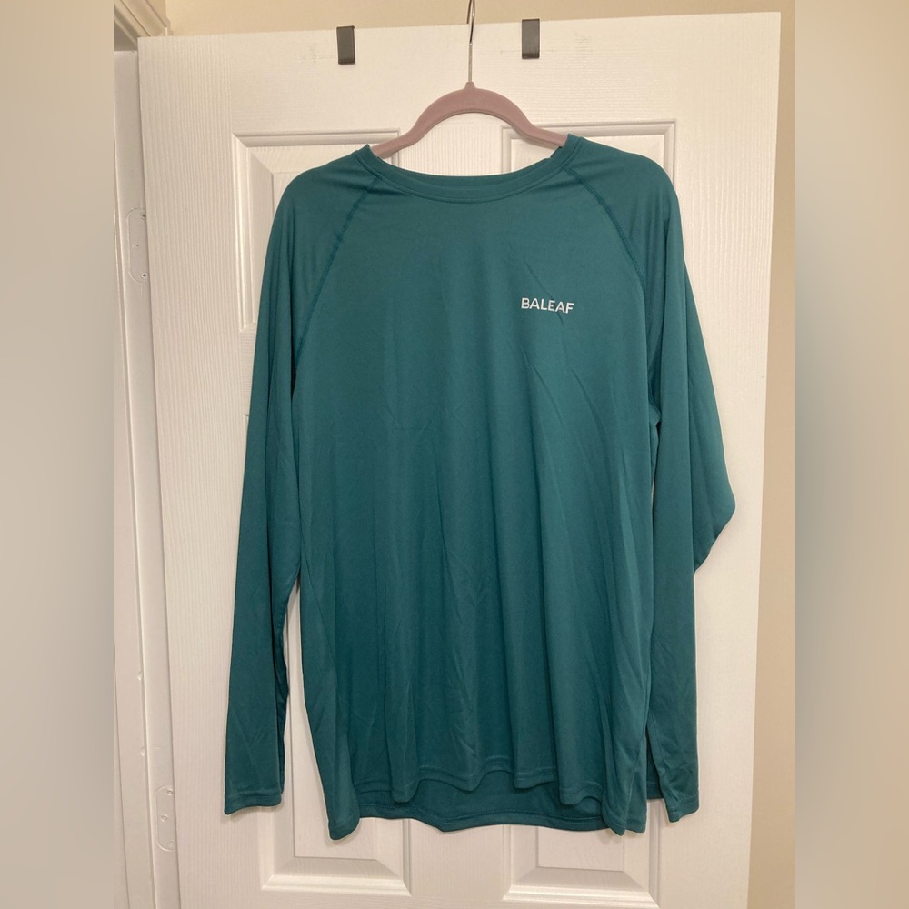 BALEAF Men's Long Sleeve Running Athletic Green Shirt -Size L NWT